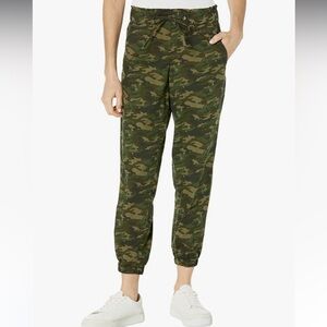 Levi’s Off Duty Joggers - Two Pair Bundle Size XL Black and Camo